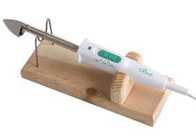 Everything Old Is New Again with Fabric.com: Clover Mini Iron - Sew4Home